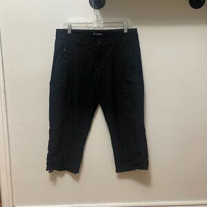 WindRiver Mark's Hiking Outdoor Cargo Style Black Capris Womens Size 12